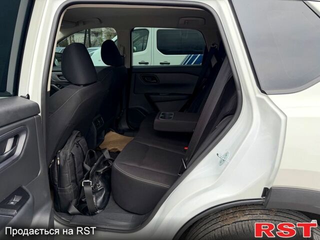 Ніссан Rogue, об'ємом двигуна 1.5 л та пробігом 25 тис. км за 21500 $, фото 8 на Automoto.ua