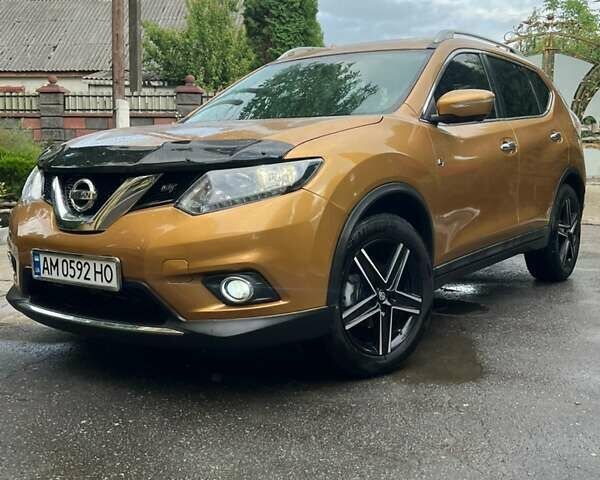Желтый Ниссан Rogue, объемом двигателя 2.5 л и пробегом 125 тыс. км за 13999 $, фото 21 на Automoto.ua