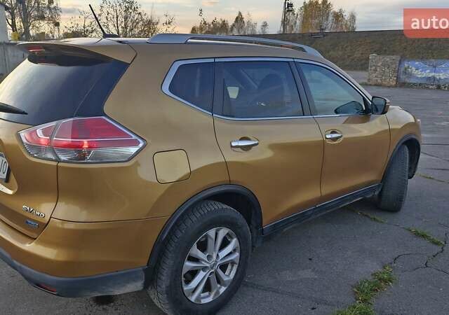Ниссан Rogue 2014 в Рокитное на Automoto.ua Желтый Ниссан Rogue, объемом двигателя 2.49 л и пробегом 244 тыс. км за 9000 $, фото 9 на Automoto.ua