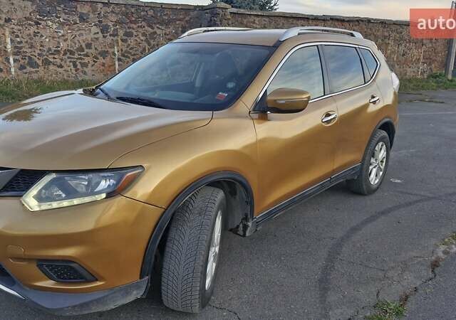 Ниссан Rogue 2014 в Рокитное на Automoto.ua Желтый Ниссан Rogue, объемом двигателя 2.49 л и пробегом 244 тыс. км за 9000 $, фото 11 на Automoto.ua