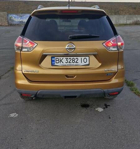 Ниссан Rogue 2014 в Рокитное на Automoto.ua Желтый Ниссан Rogue, объемом двигателя 2.49 л и пробегом 244 тыс. км за 9000 $, фото 10 на Automoto.ua