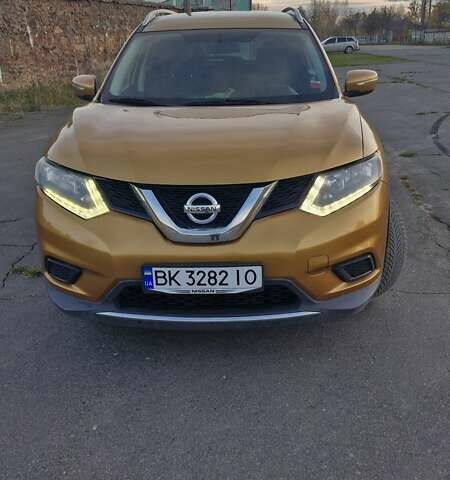 Ниссан Rogue 2014 в Рокитное на Automoto.ua Желтый Ниссан Rogue, объемом двигателя 2.49 л и пробегом 244 тыс. км за 9000 $, фото 12 на Automoto.ua