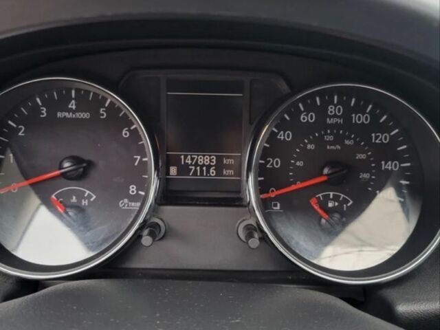 Сірий Ніссан Rogue, об'ємом двигуна 2.5 л та пробігом 143 тис. км за 7800 $, фото 5 на Automoto.ua