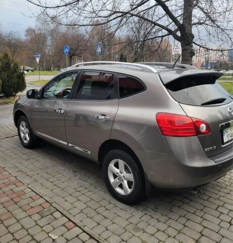 Сірий Ніссан Rogue, об'ємом двигуна 2.5 л та пробігом 143 тис. км за 7800 $, фото 1 на Automoto.ua
