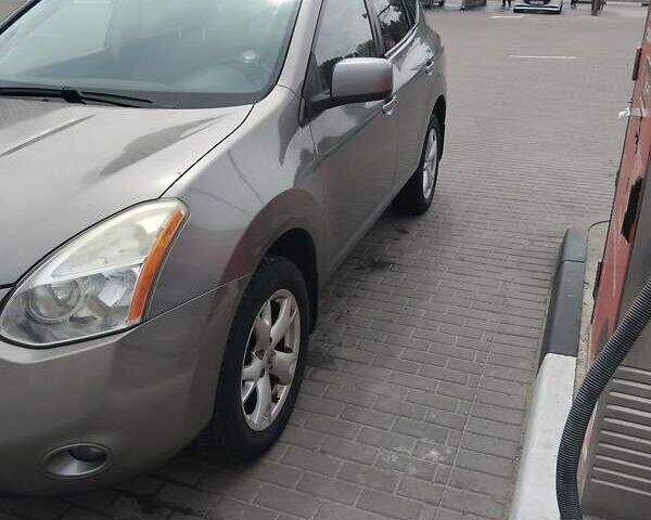 Серый Ниссан Rogue, объемом двигателя 2.5 л и пробегом 180 тыс. км за 6000 $, фото 2 на Automoto.ua