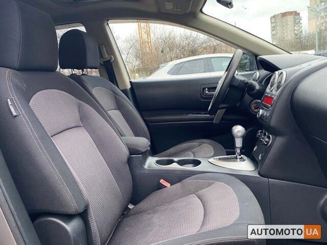 Сірий Ніссан Rogue, об'ємом двигуна 2.5 л та пробігом 126 тис. км за 8750 $, фото 9 на Automoto.ua
