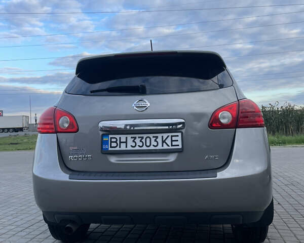 Сірий Ніссан Rogue, об'ємом двигуна 2.49 л та пробігом 370 тис. км за 7800 $, фото 5 на Automoto.ua