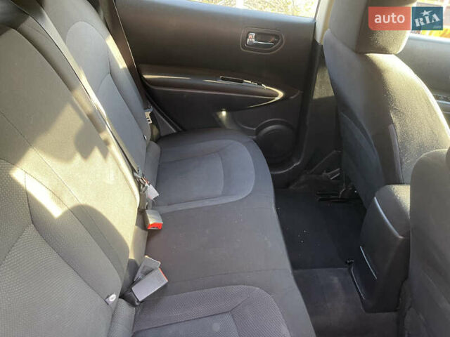 Сірий Ніссан Rogue, об'ємом двигуна 2.49 л та пробігом 198 тис. км за 9800 $, фото 9 на Automoto.ua