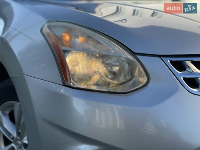 Сірий Ніссан Rogue, об'ємом двигуна 2.5 л та пробігом 234 тис. км за 9600 $, фото 10 на Automoto.ua