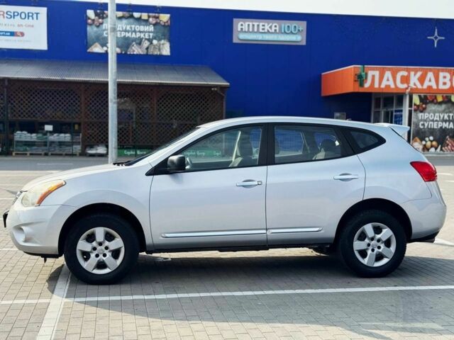 Серый Ниссан Rogue, объемом двигателя 2.5 л и пробегом 134 тыс. км за 8250 $, фото 1 на Automoto.ua