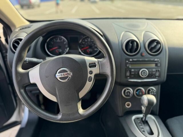 Серый Ниссан Rogue, объемом двигателя 2.5 л и пробегом 134 тыс. км за 8250 $, фото 3 на Automoto.ua