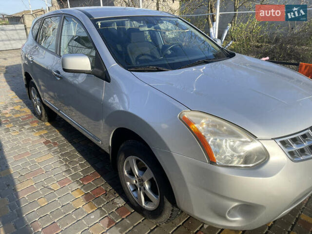 Сірий Ніссан Rogue, об'ємом двигуна 2.49 л та пробігом 198 тис. км за 9800 $, фото 5 на Automoto.ua