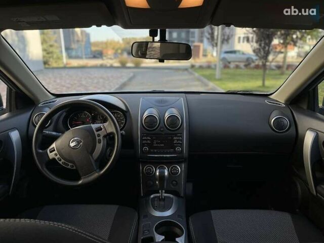 Сірий Ніссан Rogue, об'ємом двигуна 2.5 л та пробігом 234 тис. км за 9600 $, фото 16 на Automoto.ua