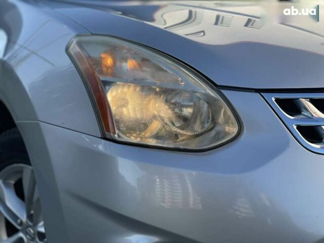 Сірий Ніссан Rogue, об'ємом двигуна 2.5 л та пробігом 234 тис. км за 9600 $, фото 10 на Automoto.ua