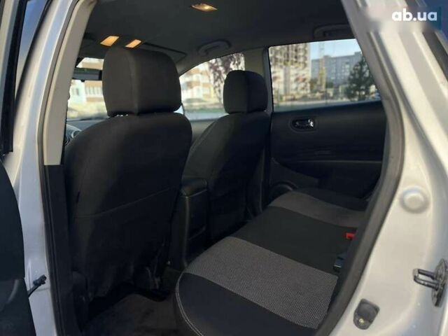 Сірий Ніссан Rogue, об'ємом двигуна 2.5 л та пробігом 234 тис. км за 9600 $, фото 21 на Automoto.ua