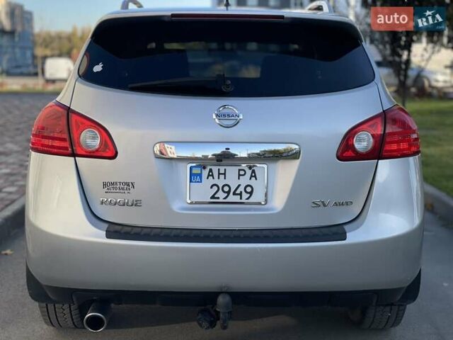 Сірий Ніссан Rogue, об'ємом двигуна 2.5 л та пробігом 234 тис. км за 9600 $, фото 4 на Automoto.ua