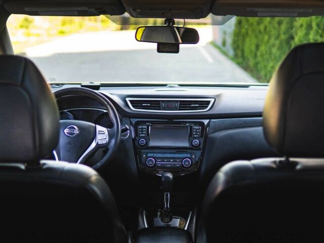 Серый Ниссан Rogue, объемом двигателя 2.5 л и пробегом 168 тыс. км за 13300 $, фото 12 на Automoto.ua