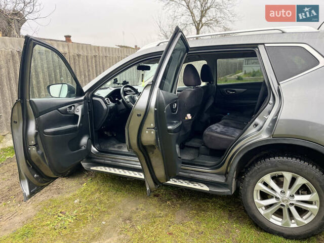 Сірий Ніссан Rogue, об'ємом двигуна 2.49 л та пробігом 209 тис. км за 11300 $, фото 31 на Automoto.ua