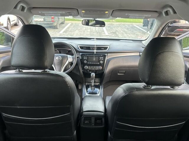 Серый Ниссан Rogue, объемом двигателя 2.5 л и пробегом 300 тыс. км за 9900 $, фото 10 на Automoto.ua