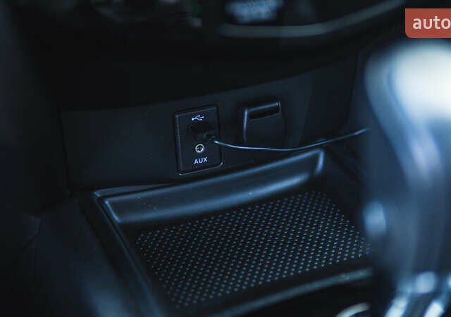 Серый Ниссан Rogue, объемом двигателя 2.5 л и пробегом 168 тыс. км за 13300 $, фото 32 на Automoto.ua