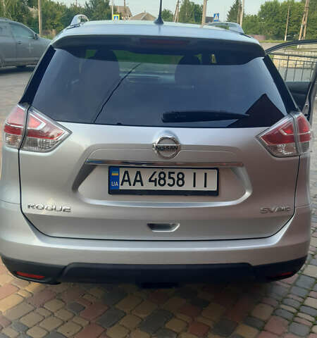 Серый Ниссан Rogue, объемом двигателя 2.5 л и пробегом 175 тыс. км за 11500 $, фото 5 на Automoto.ua