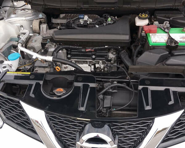 Серый Ниссан Rogue, объемом двигателя 2.5 л и пробегом 160 тыс. км за 11800 $, фото 7 на Automoto.ua