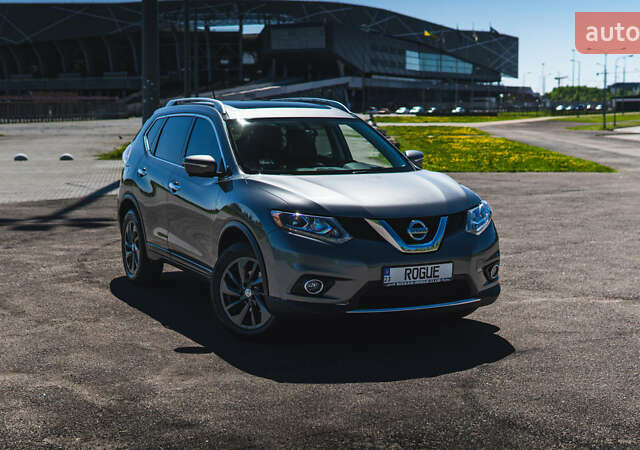 Серый Ниссан Rogue, объемом двигателя 2.5 л и пробегом 168 тыс. км за 13300 $, фото 1 на Automoto.ua