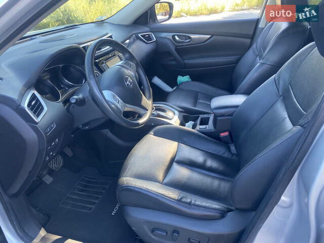 Сірий Ніссан Rogue, об'ємом двигуна 2.49 л та пробігом 117 тис. км за 13700 $, фото 9 на Automoto.ua