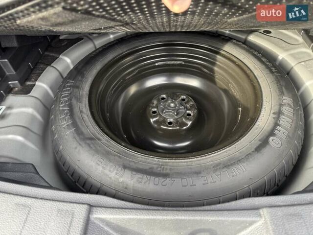 Сірий Ніссан Rogue, об'ємом двигуна 2.49 л та пробігом 160 тис. км за 11000 $, фото 15 на Automoto.ua