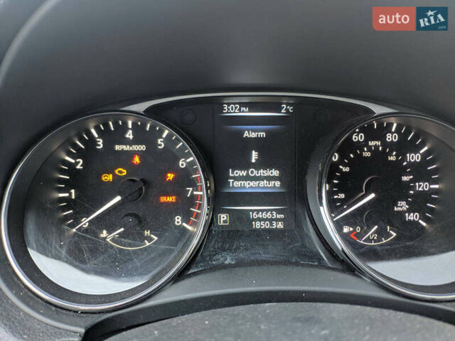 Серый Ниссан Rogue, объемом двигателя 2.49 л и пробегом 164 тыс. км за 11000 $, фото 8 на Automoto.ua