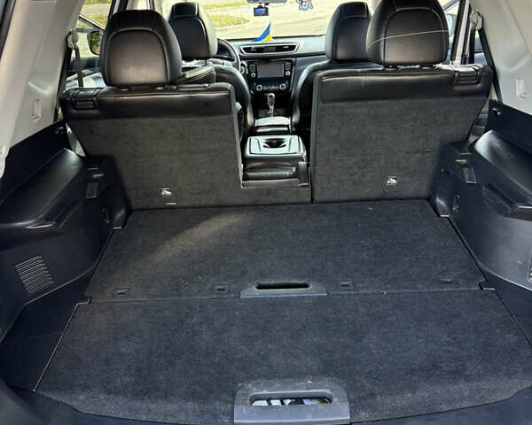 Серый Ниссан Rogue, объемом двигателя 2.49 л и пробегом 189 тыс. км за 12750 $, фото 16 на Automoto.ua