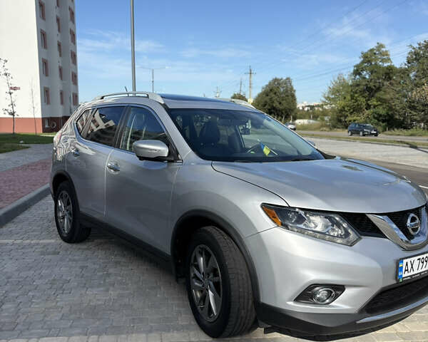 Серый Ниссан Rogue, объемом двигателя 2.49 л и пробегом 189 тыс. км за 12750 $, фото 2 на Automoto.ua