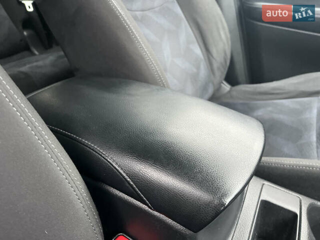 Сірий Ніссан Rogue, об'ємом двигуна 2.49 л та пробігом 209 тис. км за 11300 $, фото 59 на Automoto.ua