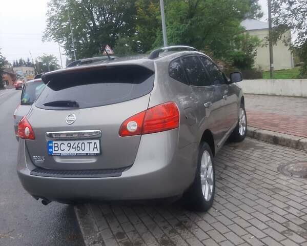 Серый Ниссан Rogue, объемом двигателя 2.5 л и пробегом 200 тыс. км за 8700 $, фото 3 на Automoto.ua