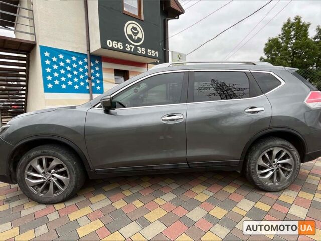 Серый Ниссан Rogue, объемом двигателя 2.5 л и пробегом 143 тыс. км за 13700 $, фото 3 на Automoto.ua