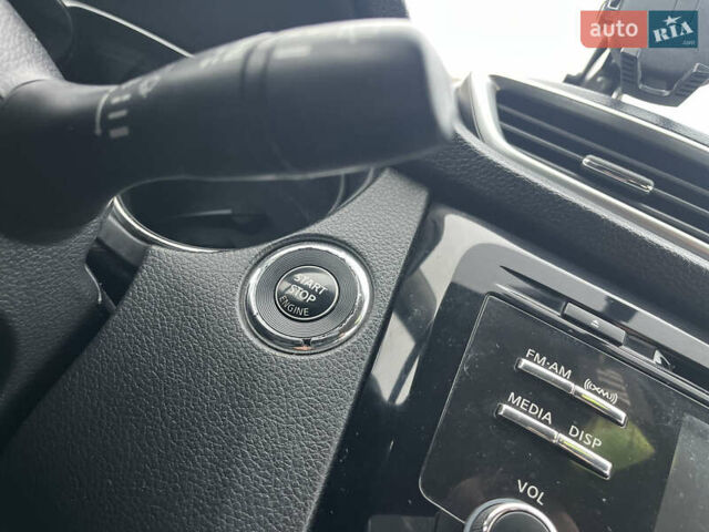 Сірий Ніссан Rogue, об'ємом двигуна 2.49 л та пробігом 209 тис. км за 11300 $, фото 43 на Automoto.ua