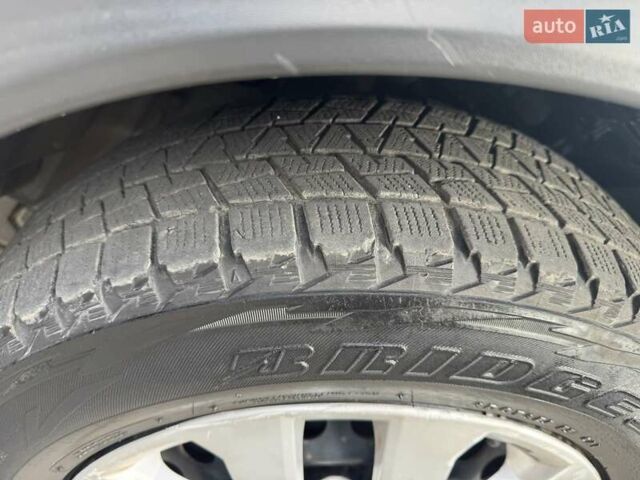 Сірий Ніссан Rogue, об'ємом двигуна 2.49 л та пробігом 160 тис. км за 11000 $, фото 26 на Automoto.ua