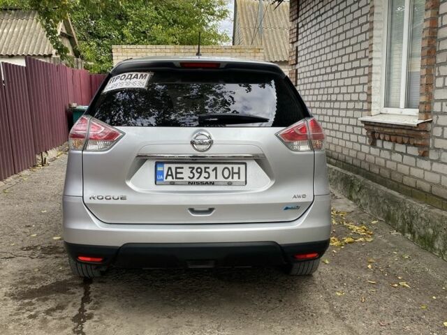 Серый Ниссан Rogue, объемом двигателя 2.5 л и пробегом 145 тыс. км за 14500 $, фото 5 на Automoto.ua