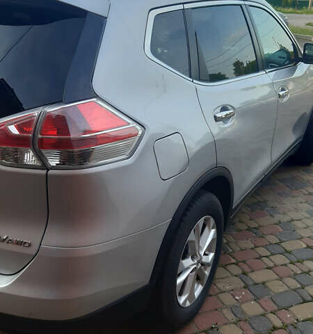 Серый Ниссан Rogue, объемом двигателя 2.5 л и пробегом 175 тыс. км за 11500 $, фото 6 на Automoto.ua