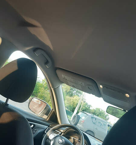 Серый Ниссан Rogue, объемом двигателя 2.5 л и пробегом 175 тыс. км за 11500 $, фото 18 на Automoto.ua