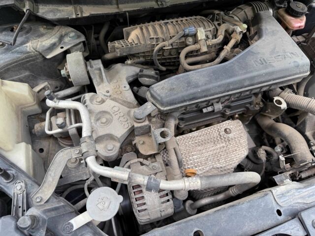 Серый Ниссан Rogue, объемом двигателя 2.5 л и пробегом 168 тыс. км за 13300 $, фото 23 на Automoto.ua