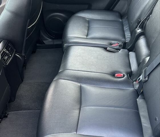 Серый Ниссан Rogue, объемом двигателя 2.5 л и пробегом 300 тыс. км за 9900 $, фото 14 на Automoto.ua