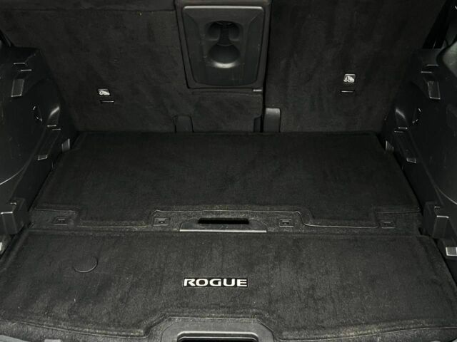 Серый Ниссан Rogue, объемом двигателя 2.5 л и пробегом 229 тыс. км за 11500 $, фото 21 на Automoto.ua