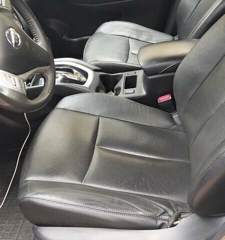 Серый Ниссан Rogue, объемом двигателя 2.5 л и пробегом 137 тыс. км за 12800 $, фото 9 на Automoto.ua