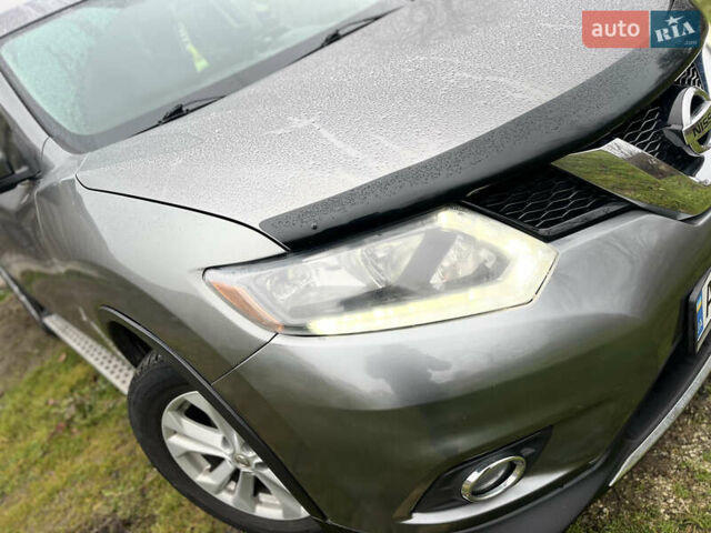 Сірий Ніссан Rogue, об'ємом двигуна 2.49 л та пробігом 209 тис. км за 11300 $, фото 4 на Automoto.ua