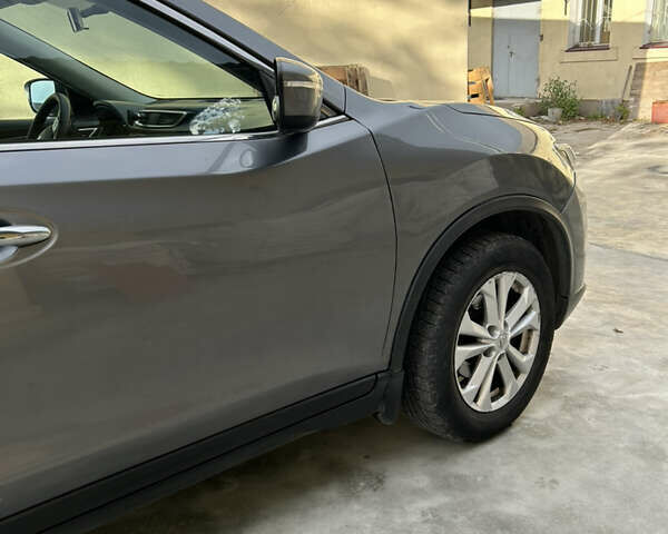 Серый Ниссан Rogue, объемом двигателя 2.5 л и пробегом 226 тыс. км за 11300 $, фото 9 на Automoto.ua