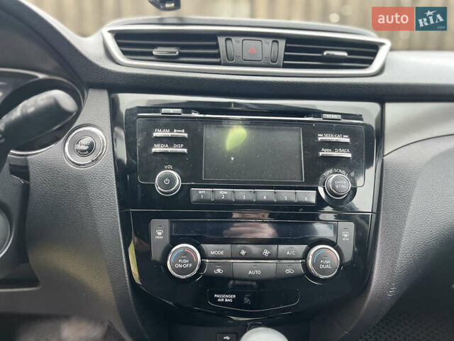 Сірий Ніссан Rogue, об'ємом двигуна 2.49 л та пробігом 209 тис. км за 11300 $, фото 37 на Automoto.ua