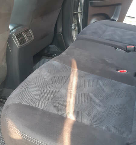 Серый Ниссан Rogue, объемом двигателя 2.5 л и пробегом 175 тыс. км за 11500 $, фото 23 на Automoto.ua