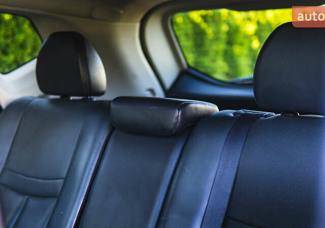 Серый Ниссан Rogue, объемом двигателя 2.5 л и пробегом 168 тыс. км за 13300 $, фото 25 на Automoto.ua