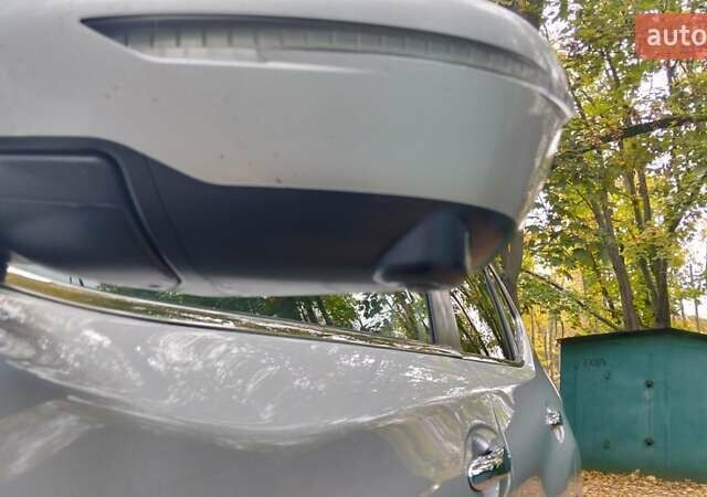 Серый Ниссан Rogue, объемом двигателя 2.5 л и пробегом 137 тыс. км за 12800 $, фото 19 на Automoto.ua